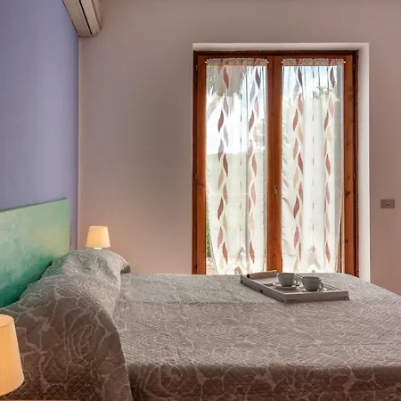 Apartmán Glorious Le Pavoncelle One Bedroom Sleeps Four And Child Num1450 *