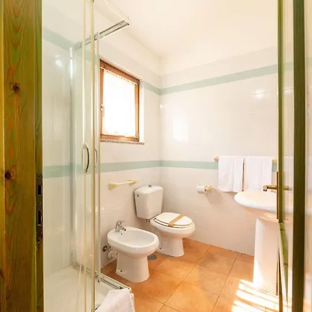 Appartement Glorious Le Pavoncelle One Bedroom Sleeps Four&child Num1450